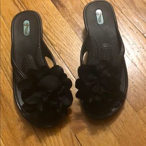 Okab water slippers